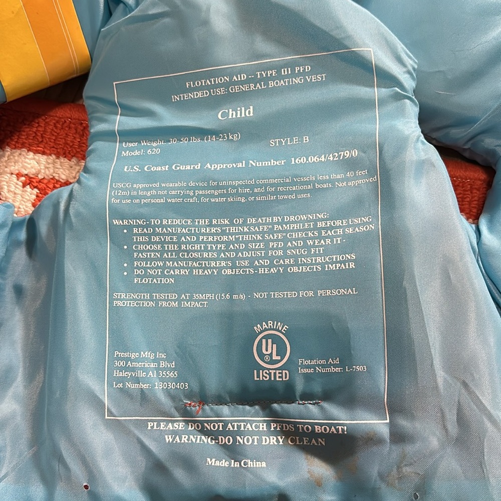Child Life Jacket - Picture 6 of 6